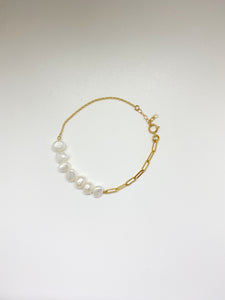 the XL pearl square bracelet