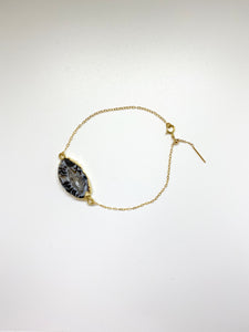 the black marble bracelet